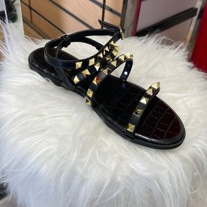 Gold studded Sandal
